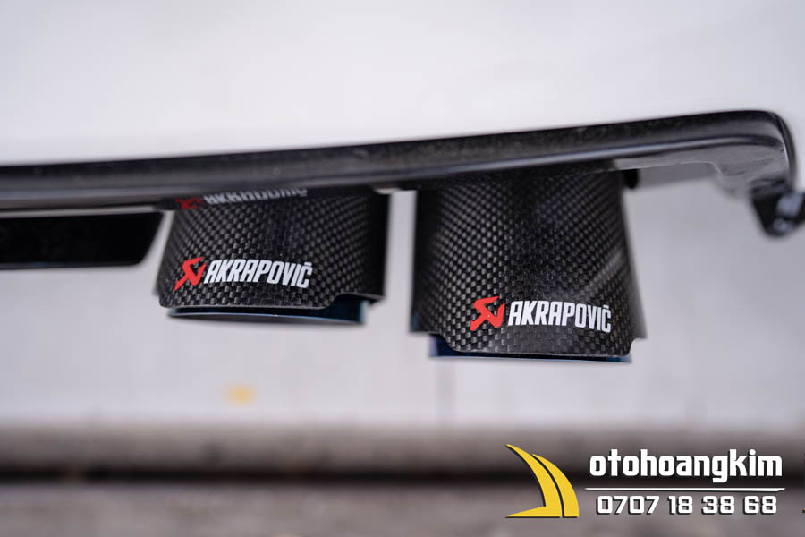 po-akrapovic-doi-nang-cap-xe-honda-civic-2